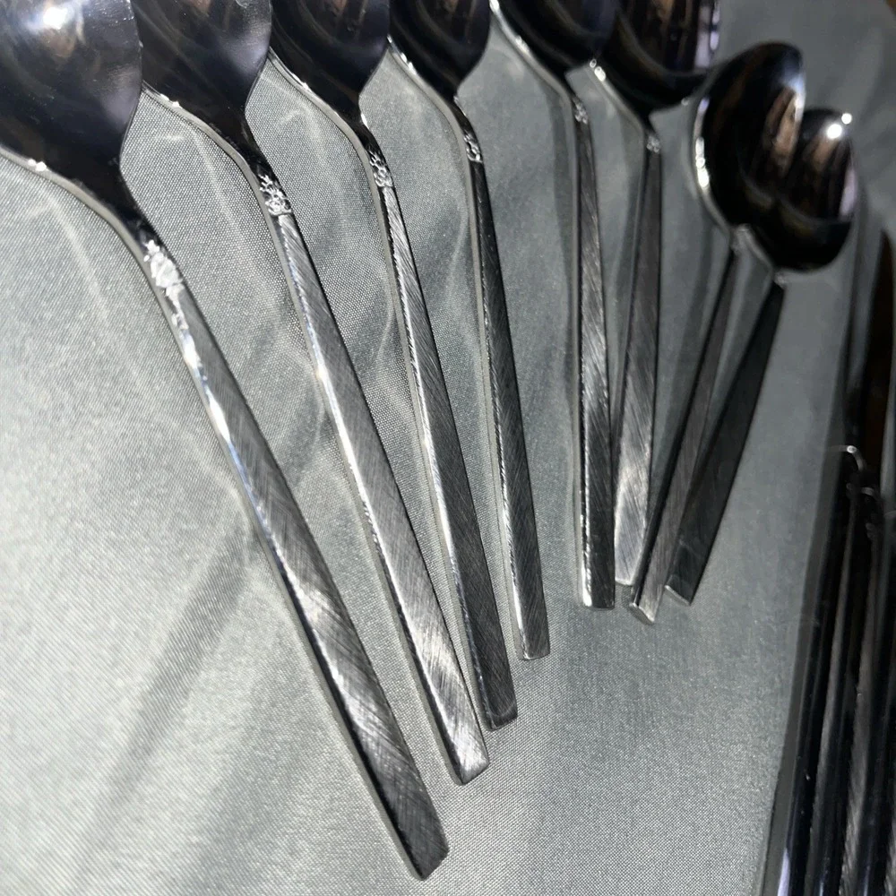 20 Piece SERVICE FOR 4 Oneida Ltd MELISSA Stainless Flatware Spoons Forks Knives